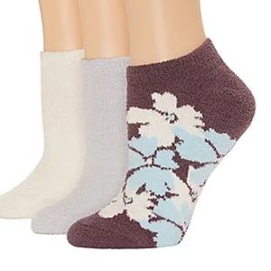 NWT Three Pair Women’s Modern Heritage Cozy Socks Shoe Size 4-10